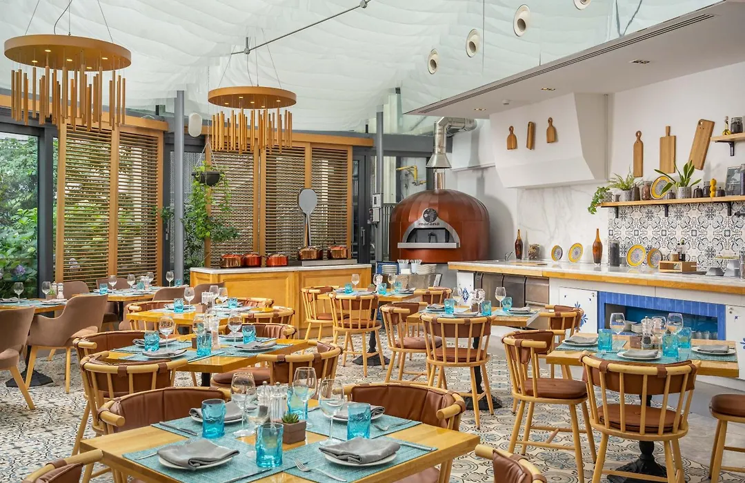 Park Inn By Radisson Bucharest Hotel & Residence-1